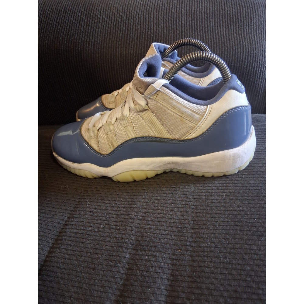 Nike Air Jordan 11 Retro Low Diffused Blue White Sneakers FV5121-104 Womens 7.5